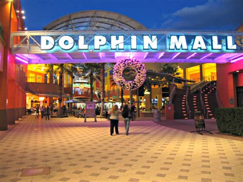 DOLPHIN MALL