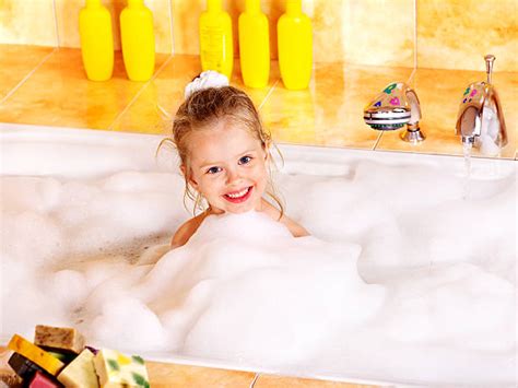 520+ Girls In Hot Tub Photos Stock Photos, Pictures & Royalty-Free ...