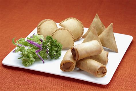 Samosa (Curry) 20g -Frozen - Sin Li-Hin Frozen Food Pte Ltd