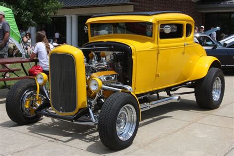 1932 Ford 5 Window Coupe Hot Rod