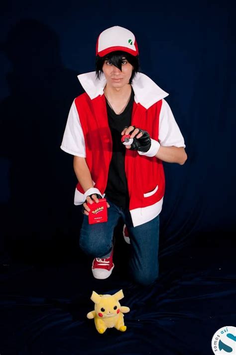 Trainer Pokémon Red Cosplay 20 | Pokemon red, Red trainers, Pokemon ...