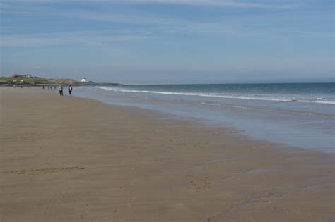 Bamburgh Beach © Stephen McKay :: Geograph Britain and Ireland