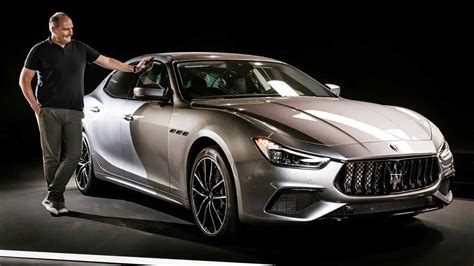 Maserati Ghibli Hybrid Unveiled With 330 Horsepower And A Facelift