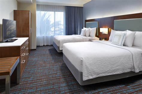 Hotel Rooms & Amenities | SpringHill Suites at Anaheim Resort ...