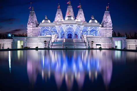 The BAPS Shri Swaminarayan Mandir : r/houston