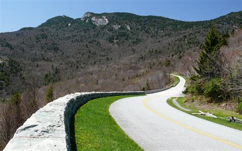 File:Blue Ridge Parkway-27527.jpg - Wikimedia Commons