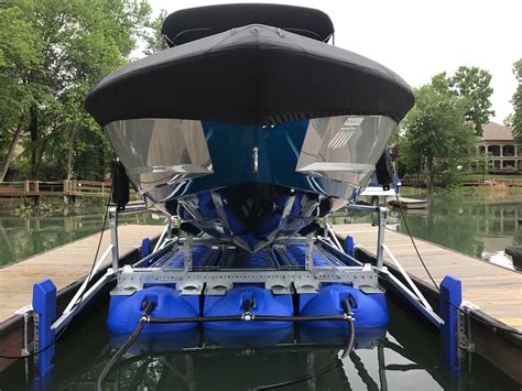 Floating Boat Lift: HydroHoist Floating Dock Boat Lift | ShoreMaster