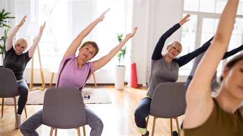 Seated Yoga Sequence For Seniors | Blog Dandk