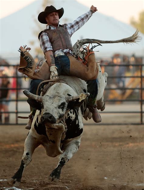 Andrew A. Nelles - Photojournalist: Bull Riding