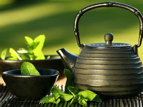 Green Tea For Acne: 3 Reasons It’s Better Than BP