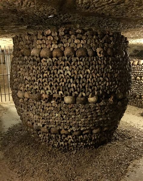 This arrangement of bones in the Paris catacombs. : oddlysatisfying