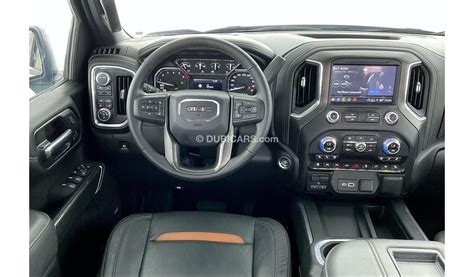 Used GMC Sierra AT4 2021 for sale in Dubai - 654760