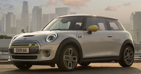 BMW reveals all-electric MINI cooper SE with 'go-kart-feeling'