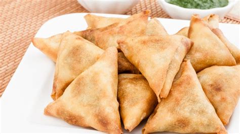 Are Baked Samosas Healthy? (Air Fried Samosa Calories)