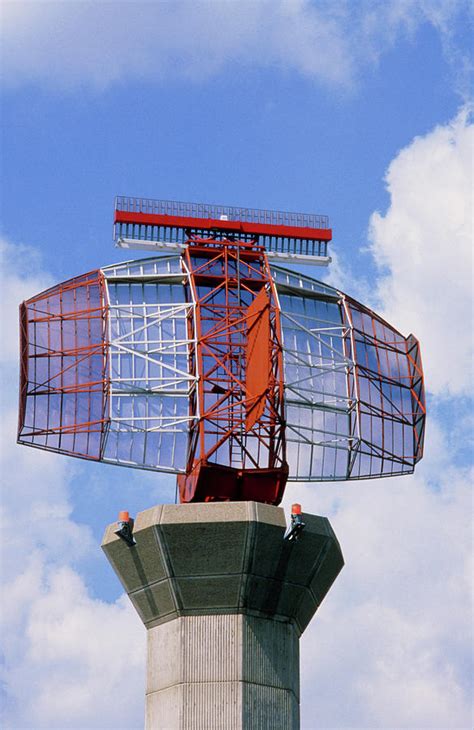 Radar St London's Heathrow Airport Photograph by Alex Bartel/science ...