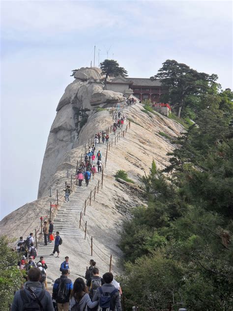 HUA SHAN - SIMPLY: THE STAIRWAY TO HEAVEN