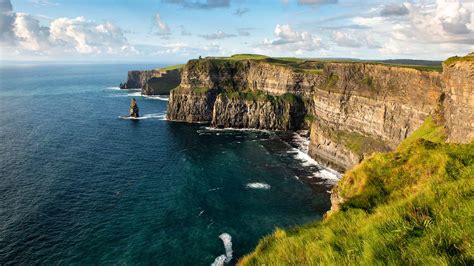 Cliffs of Moher in Ireland : Your Complete Guide : Nordic Visitor