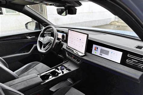 VW Tayron Interior Leaked Ahead of India Launch - MotoMotar