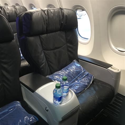 Review: Alaska Airlines 737-900 First Class - Travel Update