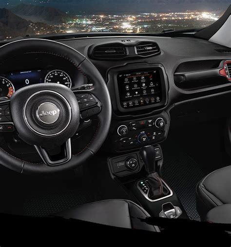 Características del interior del Jeep® Renegade 2023 - La comodidad se ...