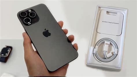 iPhone 15 Pro Max (Black Titanium) Unboxing - YouTube