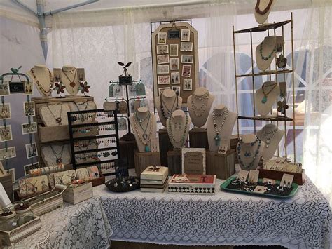 Linda Taylor Designs 2014 | Jewelry display booth, Diy jewelry display ...