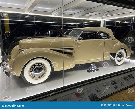 Pretty Amelia Earhart 1937 Cord 812 Convertible Phaeton Sedan Editorial ...