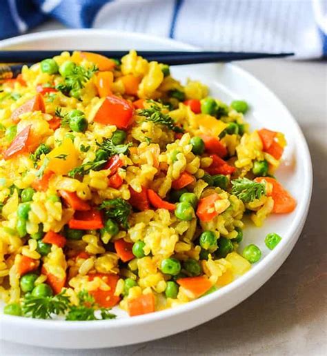 This delicious Easy Vegan Fried Rice Recipe is a sure hit, it is not ...