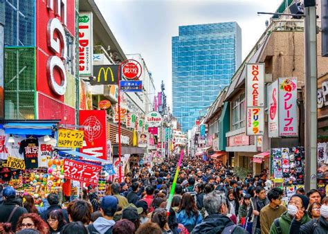 6 Crazy Facts About Tokyo's Population (2021) - Inside the World’s Top ...