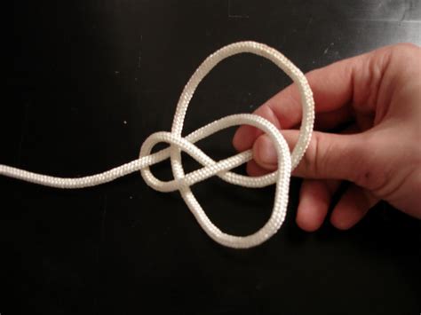 How To Make A Bowline Knot