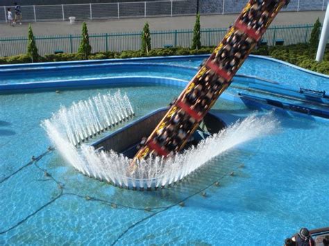 The Vanishing Rollercoasted in Yokohama Cosmoworld. | Scary roller ...