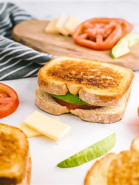 Avocado Tomato Grilled Cheese Sandwich - A Classic Twist