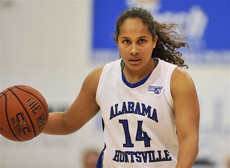 UAH Lady Chargers 'wow' their coach with victory over Valdosta - al.com