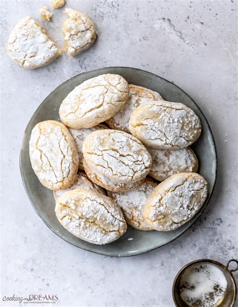 "Ricciarelli di Siena" - Tuscan Almond Cookies - Cooking My Dreams