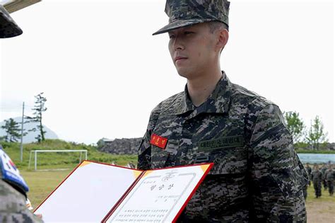 Son Heung-min: Tottenham star completes military training with flying ...