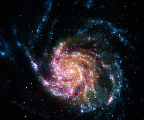 Gas, estrellas y polvo en la galaxia espiral M 101 | Astronomía | Naukas