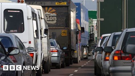 Newcastle Clean Air Zone tolls set for delay until 2023 - BBC News