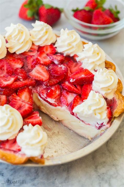 This Strawberry Cream Cheese Pie recipe has a homemade pie crust ...