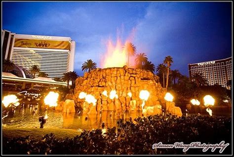 IT'S FREE - Mirage Volcano, Las Vegas Traveller Reviews - Tripadvisor