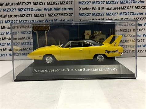 Plymouth Road Runner Superbird 1970 yellow 1:43 – Traffic Modelcars