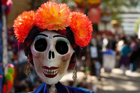 How is el dia de los muertos similar to halloween | gail's blog