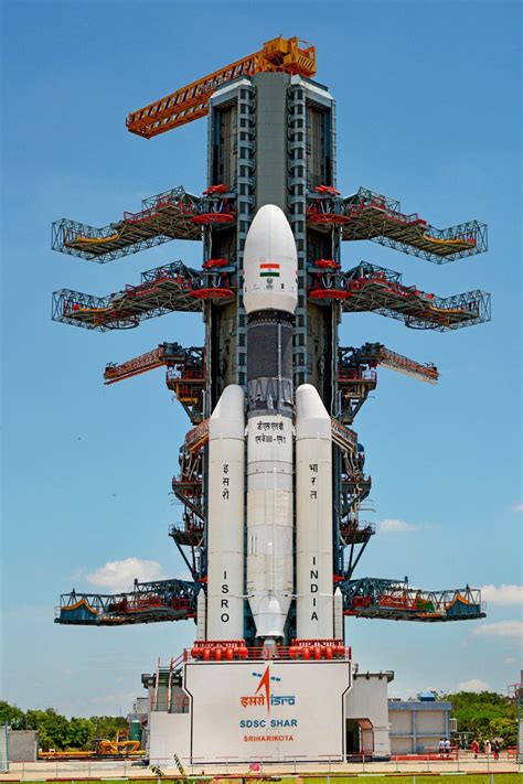 Chandrayaan-2: India's 'Bahubali' rocket takes off at 1.13pm UAE time ...