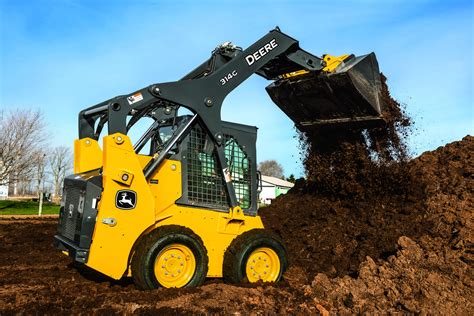 John Deere adds four new skid steer models to G-Series