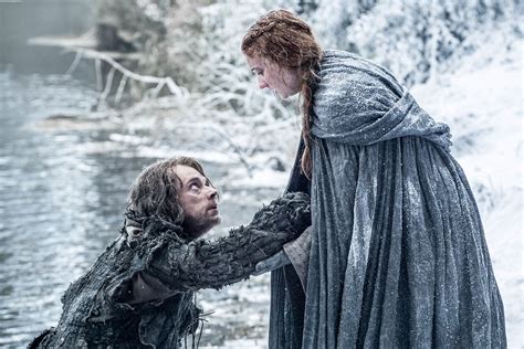 Game of Thrones: Are Sansa and Theon in Love? | Vanity Fair