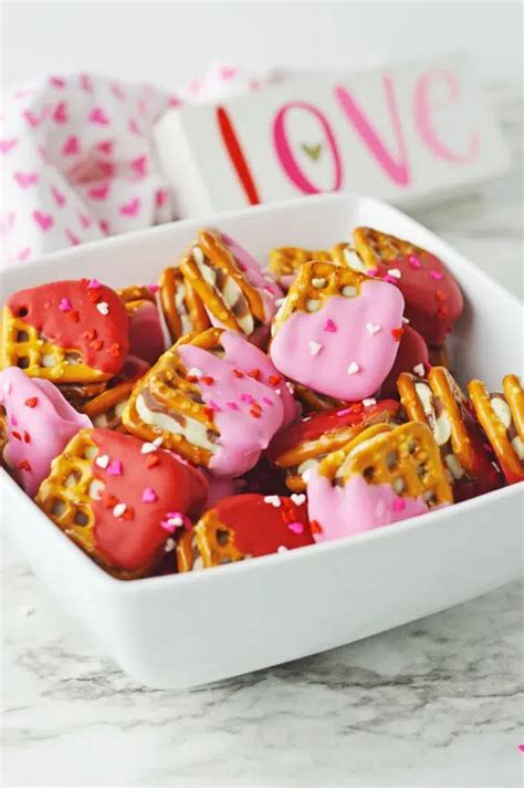 Valentine's Day Pretzels - Making Mom Magic