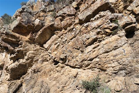 Listric normal fault and rotation, SW Montana – Geology Pics