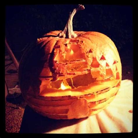 Horrible Halloween Pumpkin Carving Fails (26 photos) | KLYKER.COM