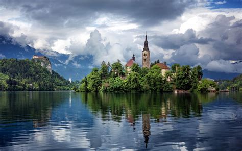 Lake Bled, Slovenia wallpaper 1920x1200 | Lake, Beautiful villages ...