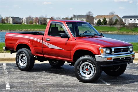 1993 Toyota 4x4 Pickup 5 Speed In 2020 Toyota 4x4 Toyota Trucks | Porn ...