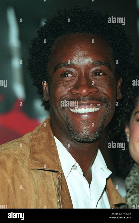 DON CHEADLE OCEAN'S ELEVEN WORLD PREMIERE WESTWOOD LOS ANGELES USA 05 ...